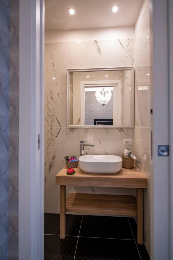 Luna Luxury Bed And Breakfast Naples Exterior photo